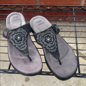 Origins Black and Gray Thong Sandals with Floral Design